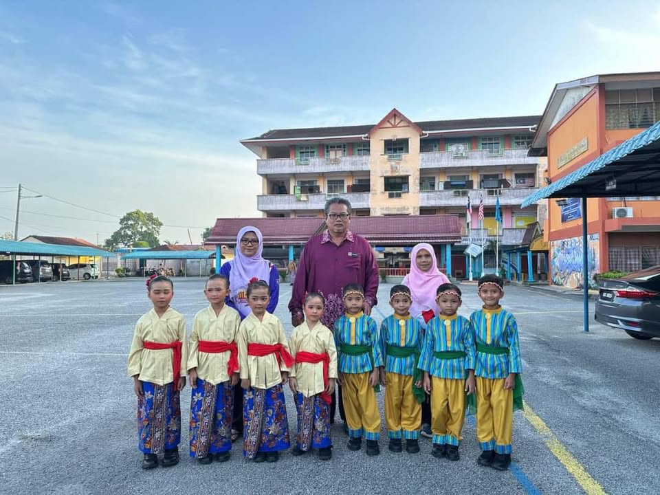 Sama-sama Kita Doakan Kejayaan Buat Pasukan Merlingkar Sakti Sama-sama Kita Doakan Kejayaan Buat Pasukan Merlingkar Sakti