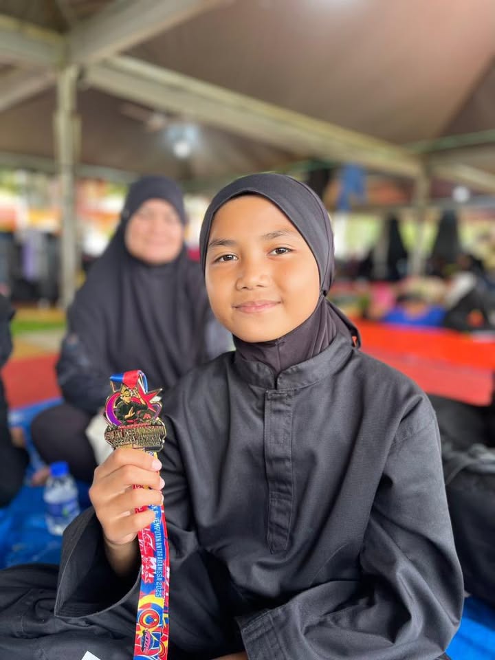 Tahniah Kepada Adik Rabiatul Nazira Binti Azhar Yang 