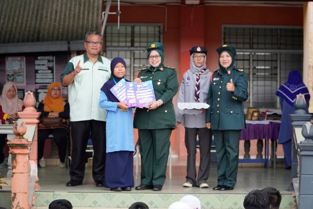 Majlis Penyampaian Sijil Dan Hadiah 