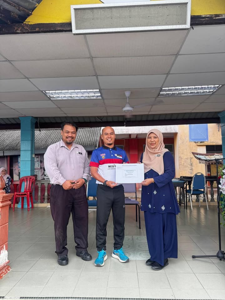 Majlis Penyampaian Hadiah Dan Sijil 