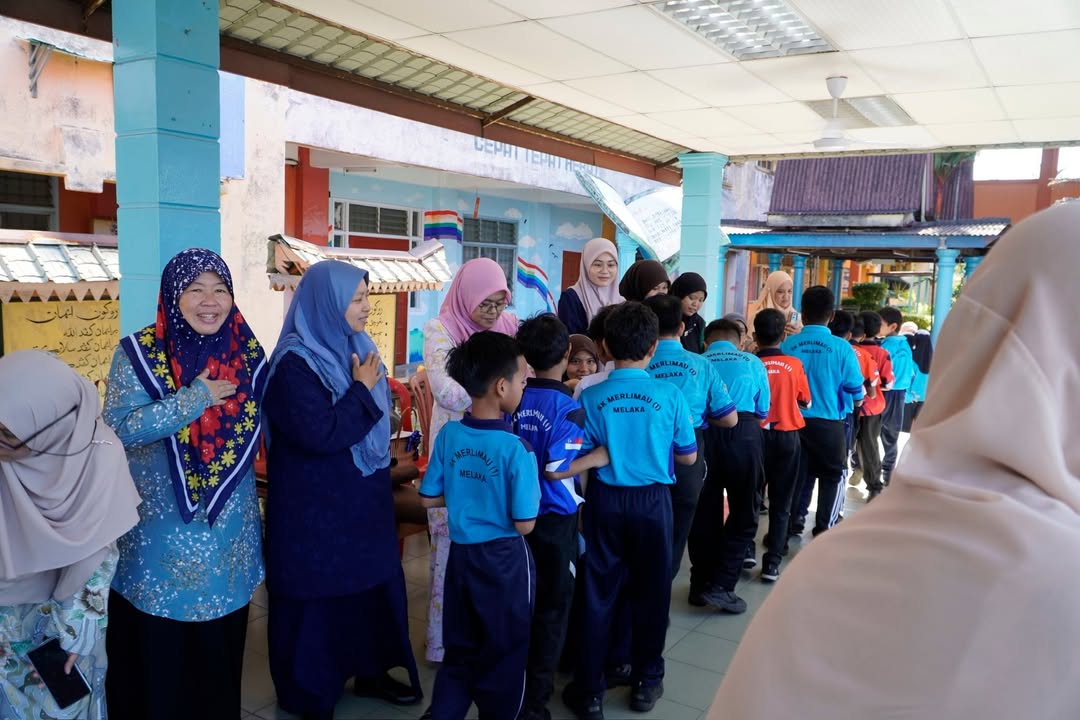 Sesi Bersalam-salaman Hari Raya Aidilfitri 