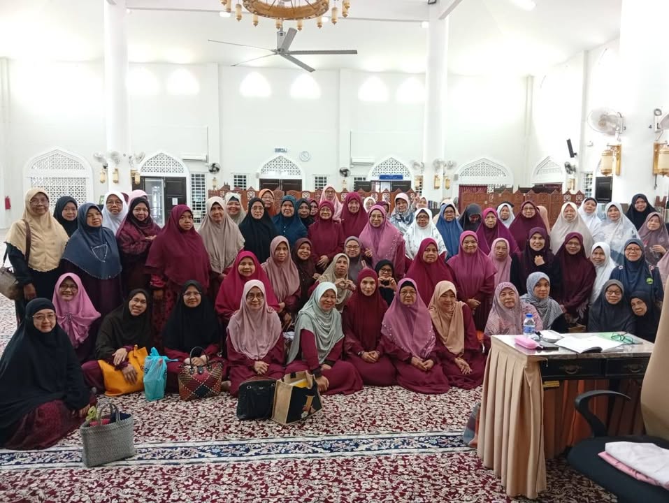 Alhamdulillah, Telah Berlangsungnya Aktiviti Bulanan Helwa Iaitu Kuliah 