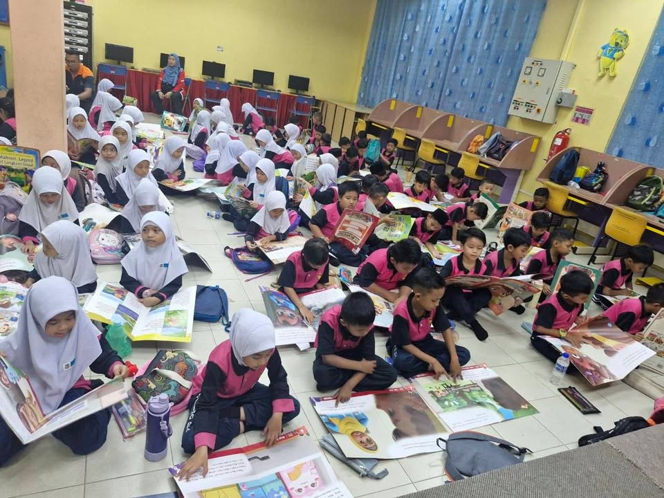 Lawatan Interaktif Murid-murid Tahun 1 Ke Perpustakaan Awam 