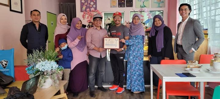 Anastahir Kalahkan Duta Produk @ Pengasas Klinik Zakat 