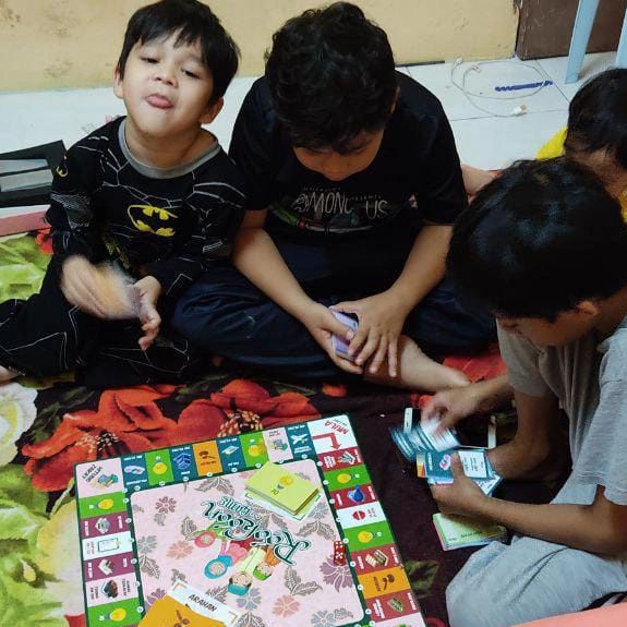Adakah Rookoon Game Utk Alih Perhatian Anak² ? 