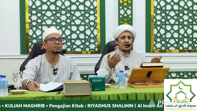 >> Live : Kuliah Maghrib 