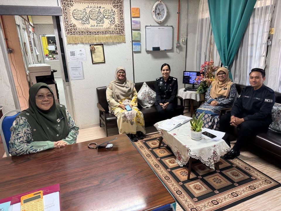 Lawatan Pps (pegawai Perhubungan Sekolah) Baru Ke Sekolah, 