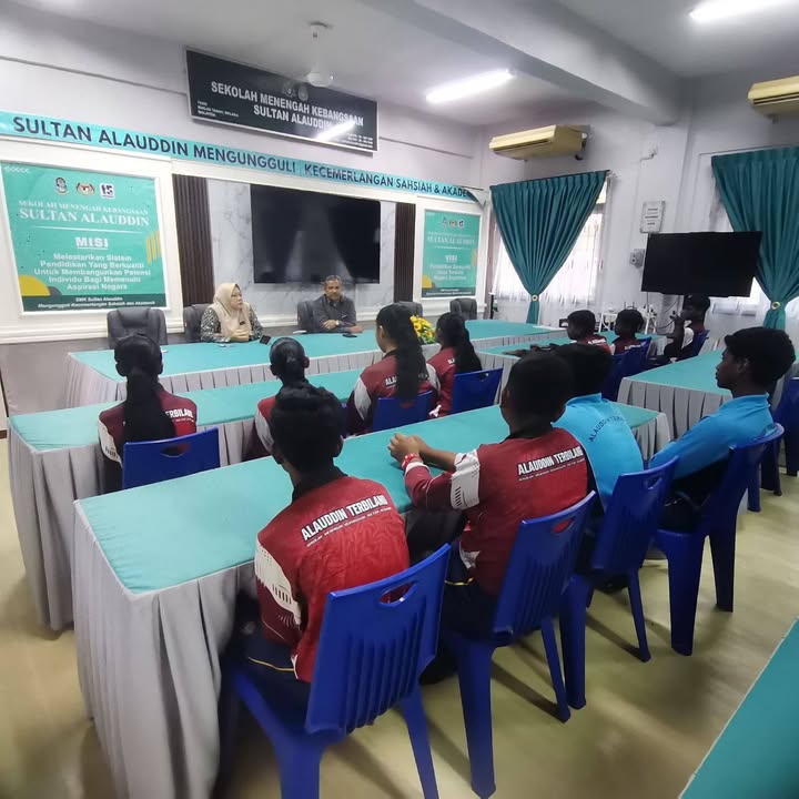 Perjumpaan Pengetua, Guru Penolong Kanan Pentadbiran Dan Guru 