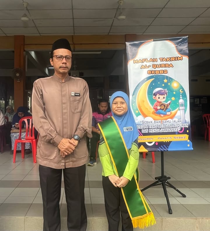 Penyampaian Haflah Takrim Al-quran & Penyampaian Hadiah Kepada Penyampaian Haflah Takrim Al-quran & Penyampaian Hadiah Kepada