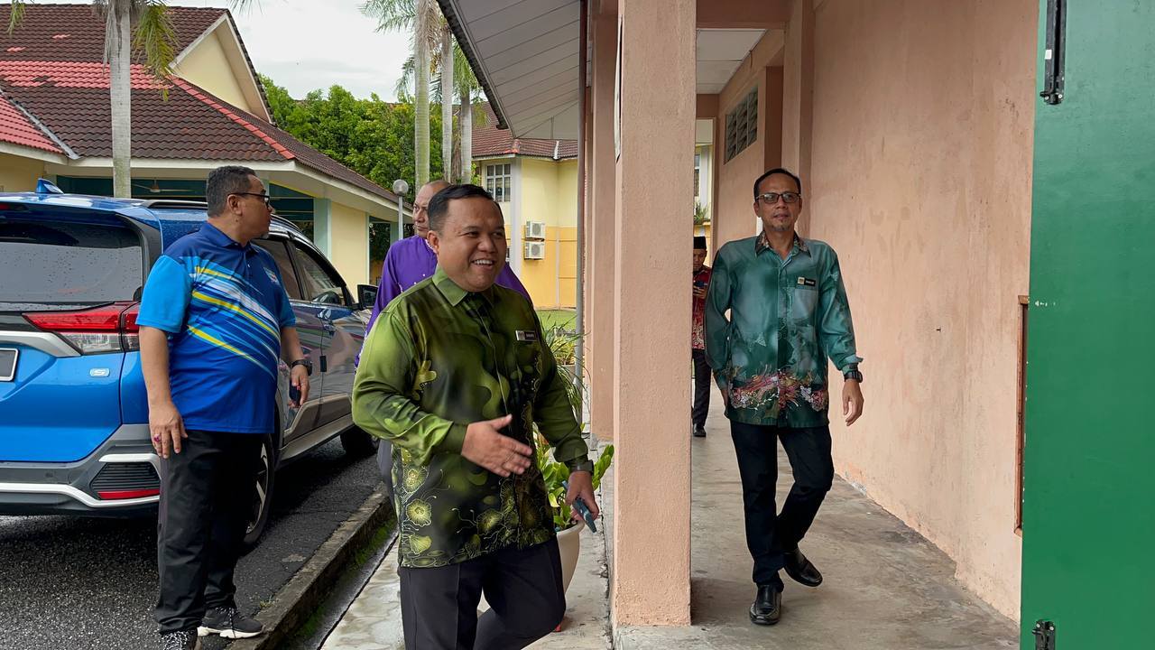 Program : Majlis Graduasi & Jamuan Tahun 6 