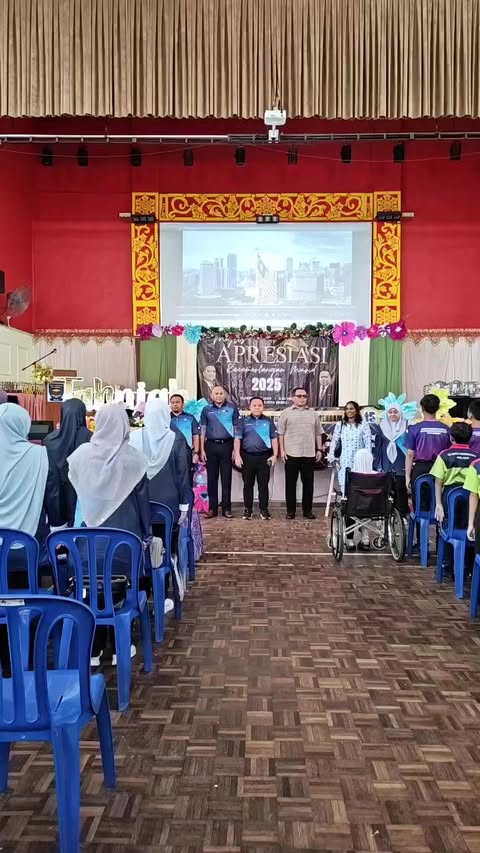 Majlis Anugerah Kecemerlangan Kokurikulum Sk Batu Berendam 2 