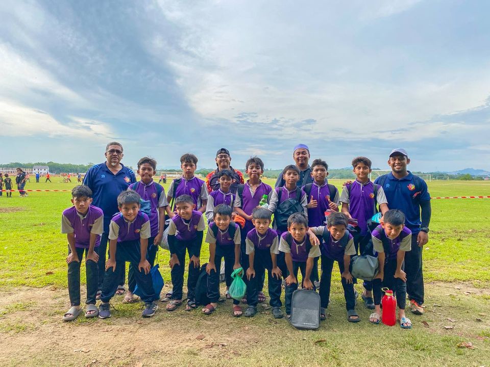 Alhamdulillah Pasukan Bola Sepak Sekolah Kita Telah Berjaya 