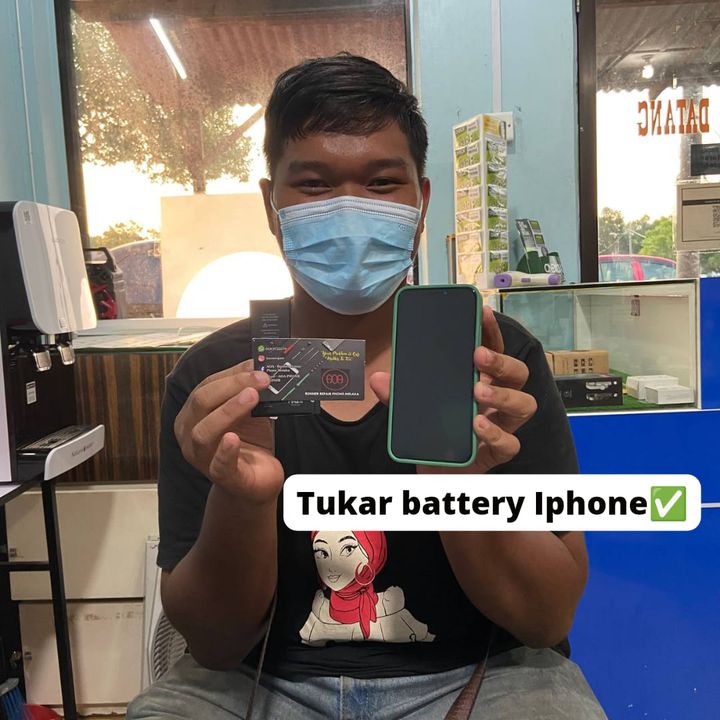 Selesai Tukar Bateri Iphone✅ 
