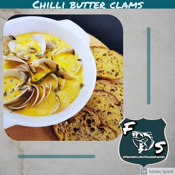 Chilli Butter Clam With Garlic Bread 