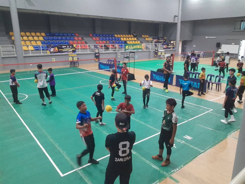 15 April 2025 / Selasa  