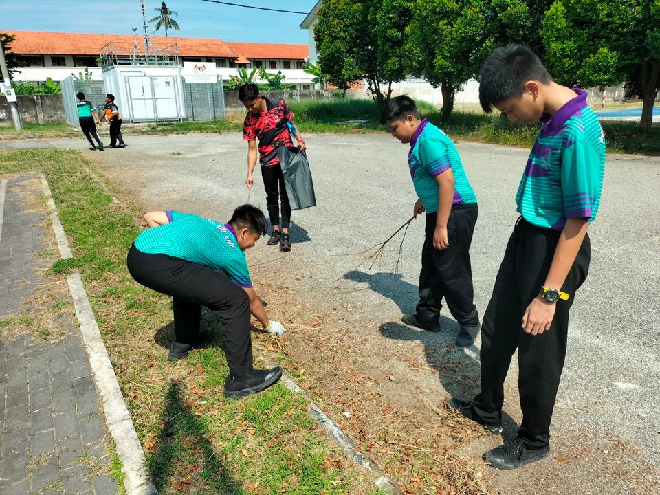 Throwback Gotong Royong Madani Smk Tinggi Melaka 2024 