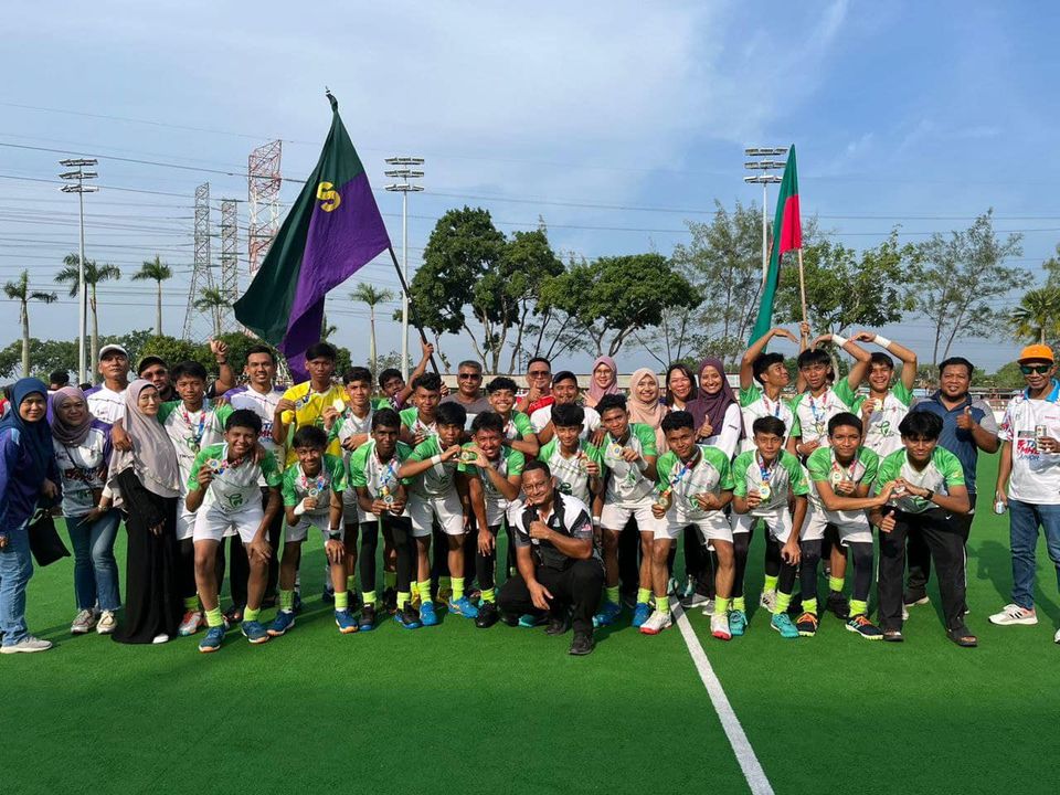 Alhamdulillah Pasukan Hoki Smk Tinggi Melaka Telah Berjaya 