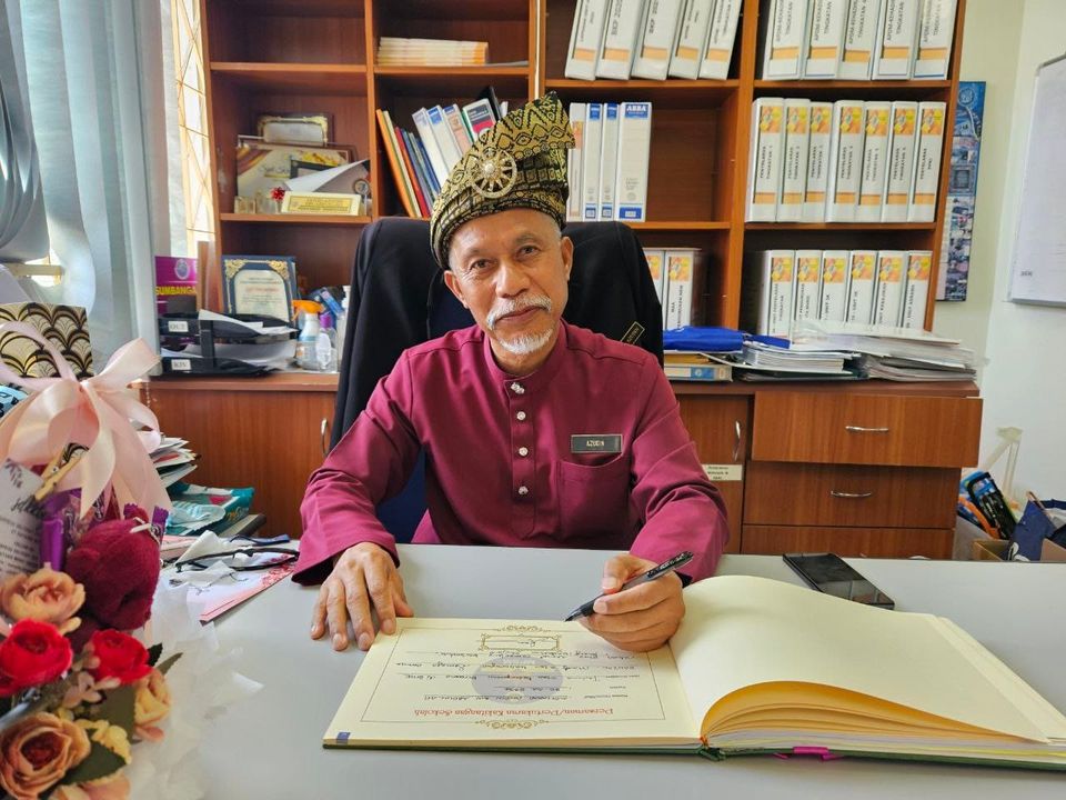 Majlis Persaraan Tuan Haji Muhammad Azudin Abdullah, Penolong 