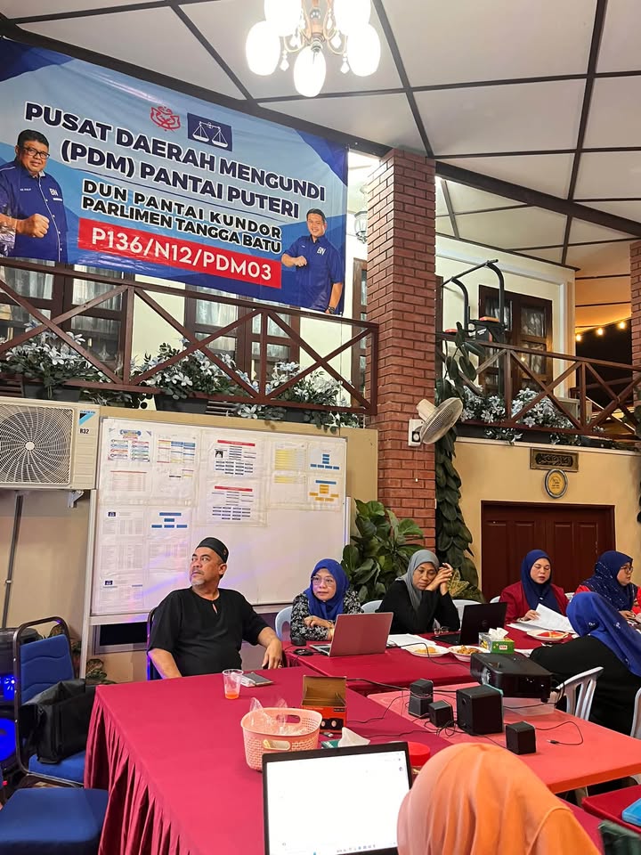 Satu Pasukan. Satu Hati. Untuk Semua. 