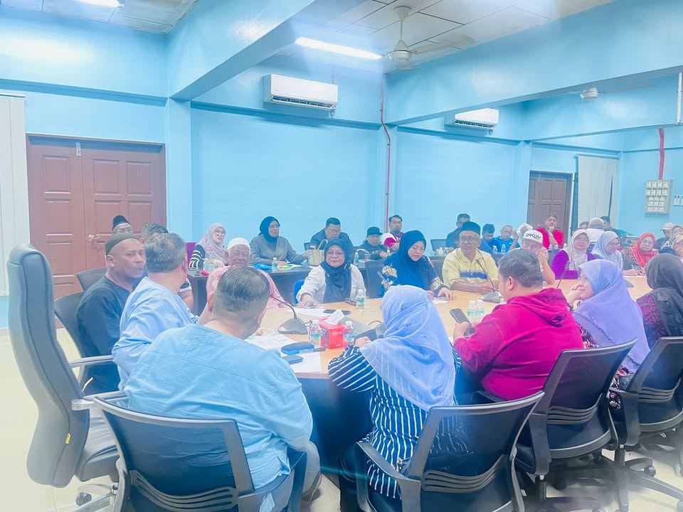 Malam Tadi, Saya Berkesempatan Menghadiri Mesyuarat Bersama Empat 