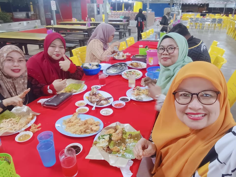 Santuni Rakan -rakan Yang Tidak Berkira Masa Dan 