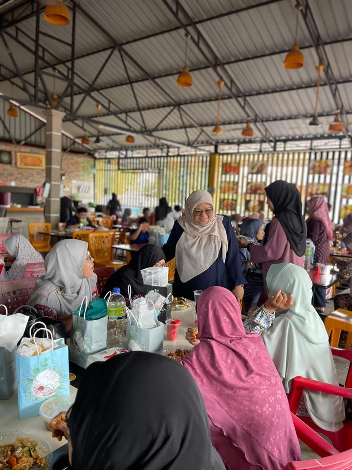 15 Februari 2026 | Ahad 