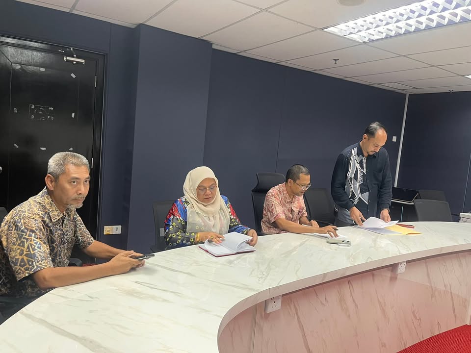 Alhamdulillah, Saya Berkesempatan Bersama Tn. Mohd Shaiful Hizam 