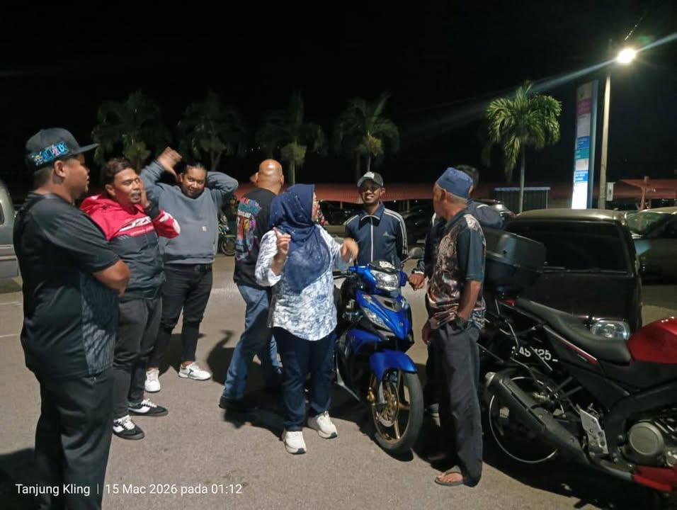 Dalam Menyantuni Singgah Sahur. Di Cawangan Pantai Rombang 