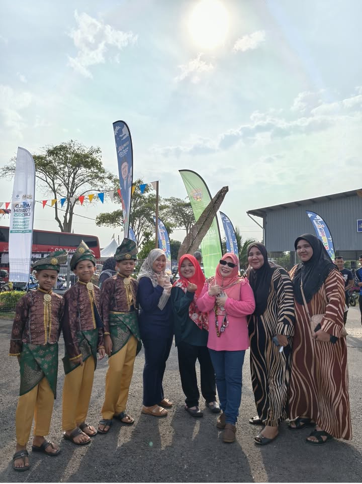 Persembahan Majlis Penutup Program Wakil Rakyat Untuk Rakyat 