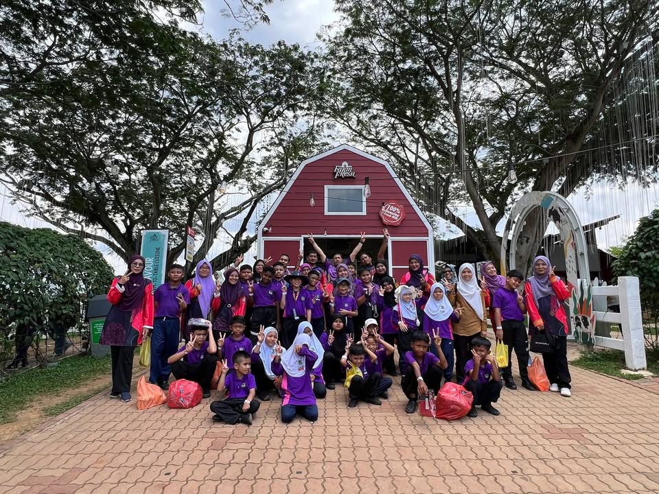 Lawatan Pendidikan Khas Bersama Unit Kaunseling Ke Farm 