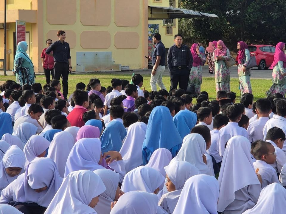Latihan Pengungsian Kebakaran 
