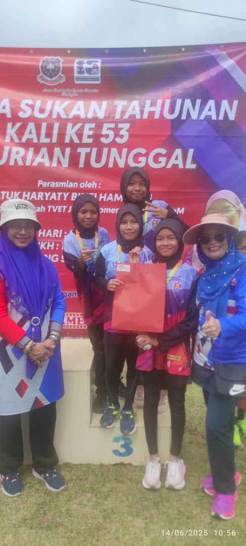 Jemputan Kejohanan Olahraga 4x100m 