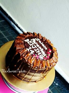 Devilish Chocolate Moist Cake 