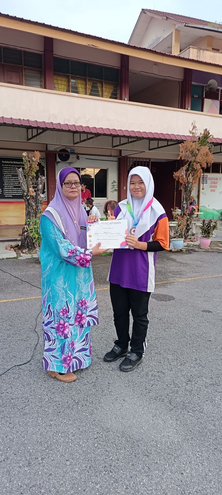 Tahniah 