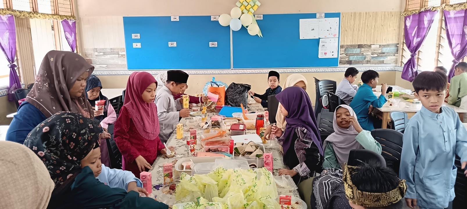 Sambutan Hari Raya Peringkat Sekolah  