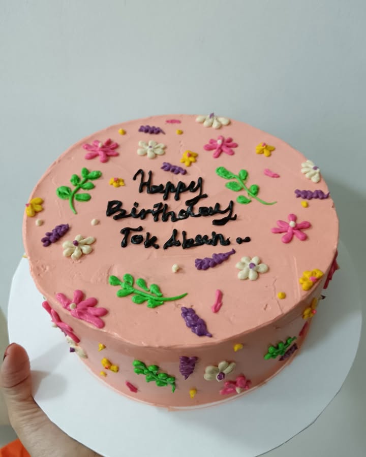 #buttercream #cupcakebuttercream #bentocake #tiktokcake #sungaibulohfooddelivery #homemadecake #bouquetsungaibuloh #homemade 