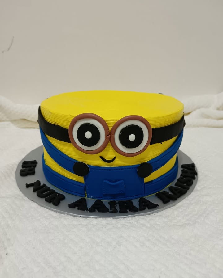 Kek Minion..lama X Main Fondant 