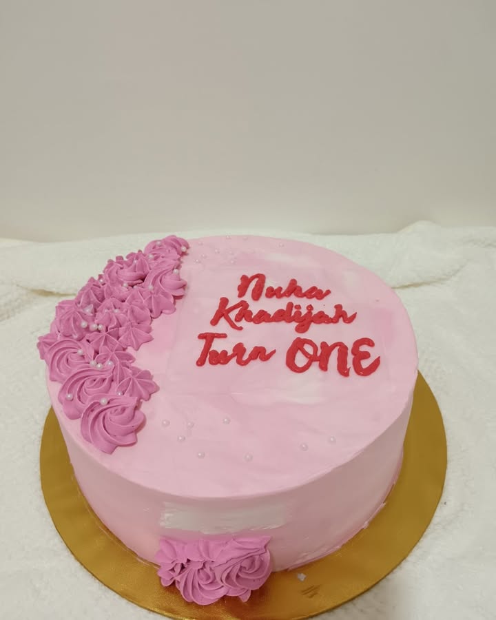 Awwww...x Tau La Nape ...terharu Bila Buat Kek 