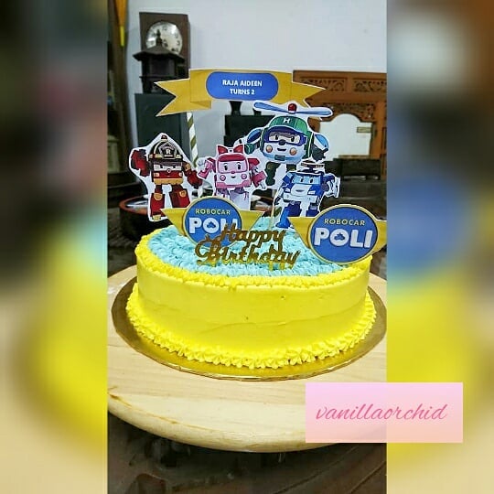Robopoli Cake 
