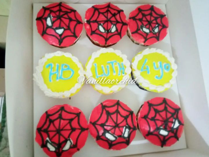 Cupcake Spiderman 