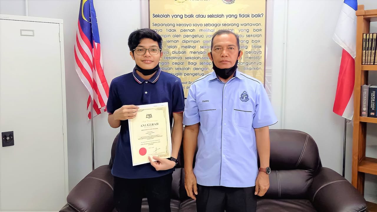 Pihak Sekolah Ingin Mengucapkan Syabas Dan Tahniah Kepada 