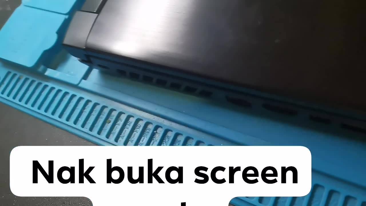 Hinge Laptop Rosak. Nak Buka Laptop Screen Amat 