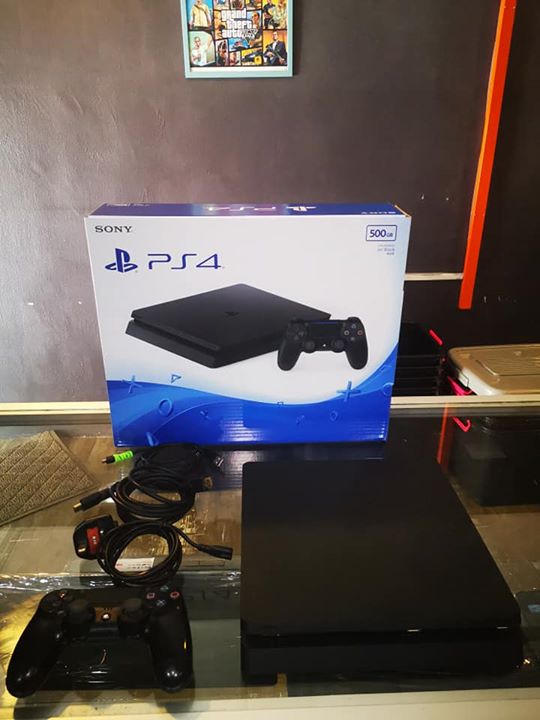 Hari Ini Selesai Penghantaran Jualan Ps4. Alhamdulillah Selesai. 