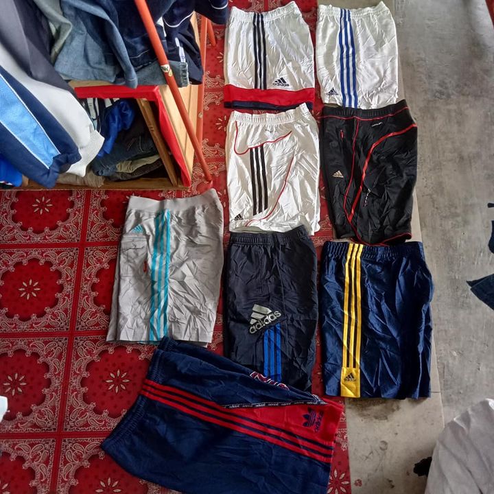 Tracksuit Pendek Adidas... 