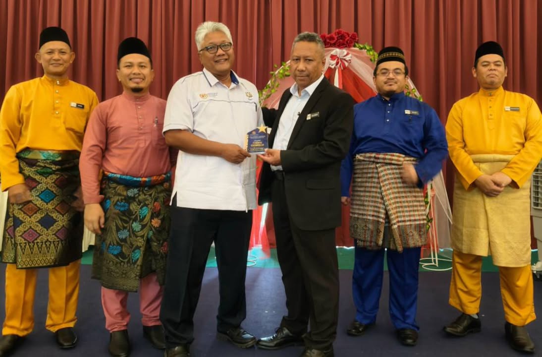 Alhamdulillah.. Tahniah Gpk Kokurikulum Dan Team Koko Alhamdulillah.. Tahniah Gpk Kokurikulum Dan Team Koko