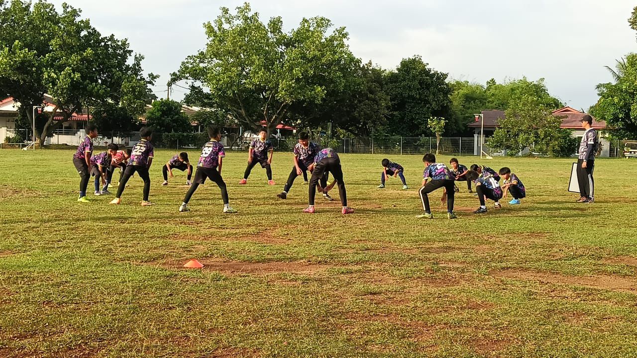 Friendly Match 4 Penjuru 