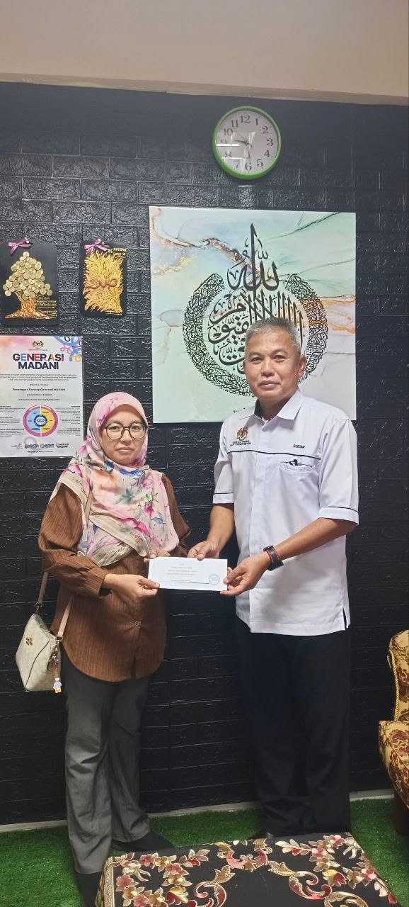 Penyampaian Sumbangan Daripada Warga Sk Seri Duyong Kepada 