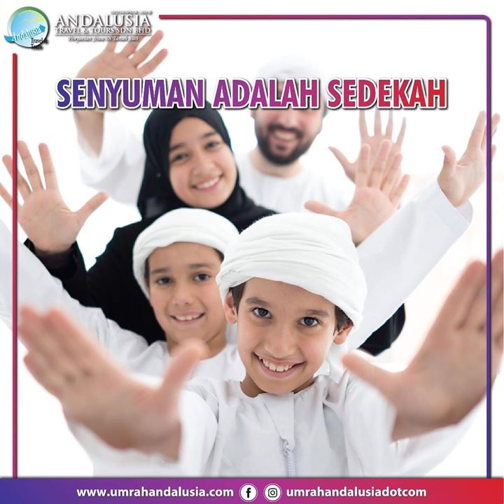 Rasanya Ramai Yang Sudah Tahu Semyum Adalah Sedekah. 