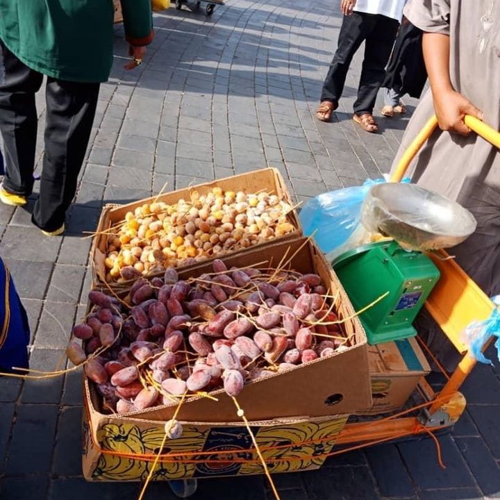 Siapa Pernah Makan Kurma Muda Beku Depan Masjid 