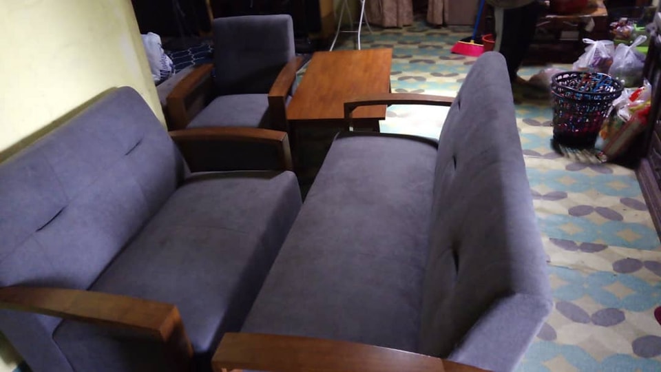 1 Set Sofa 